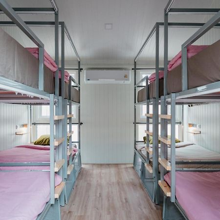 The Yard Hostel เชียงใหม่ ภายนอก รูปภาพ