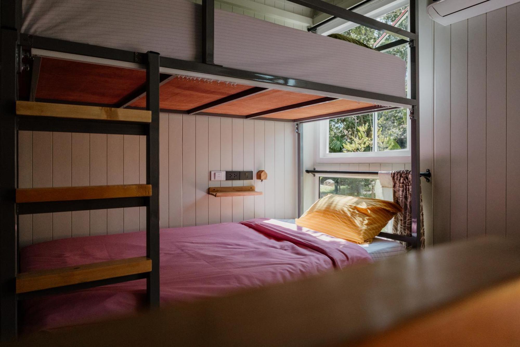 The Yard Hostel เชียงใหม่ ภายนอก รูปภาพ